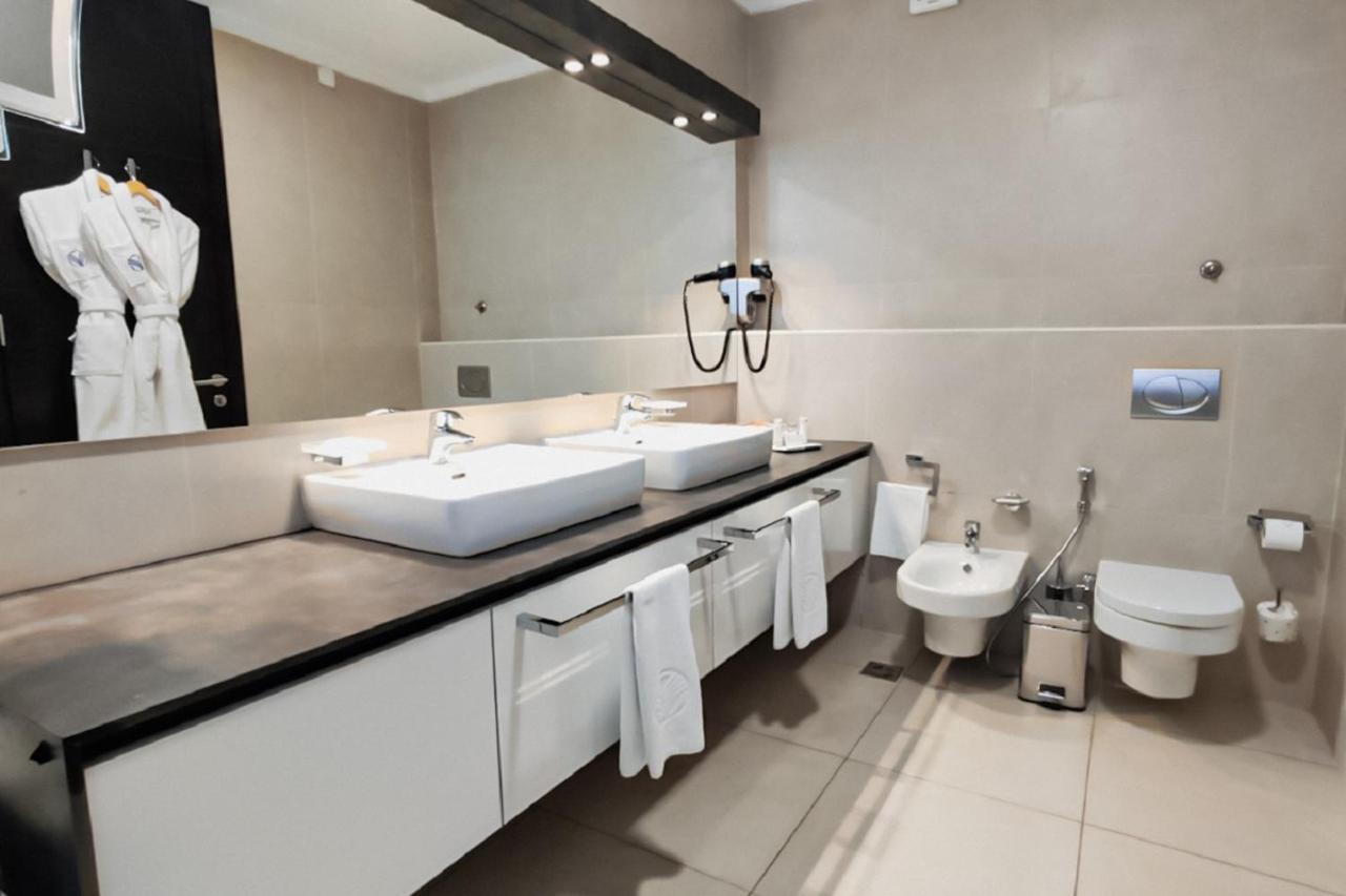 Bosmal Arjaan By Rotana Hotel SJJ Exterior photo